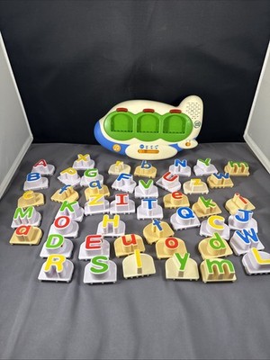 LeapFrog Magnet Letter Word Builder Airplane Jet Plane Scout ABC Fridge Phonics