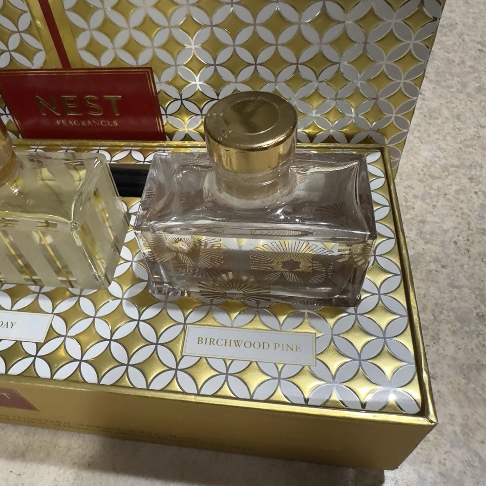 Nest New York Festive Petite Diffuser Trio Set Holiday Scents - Image 3 of 4