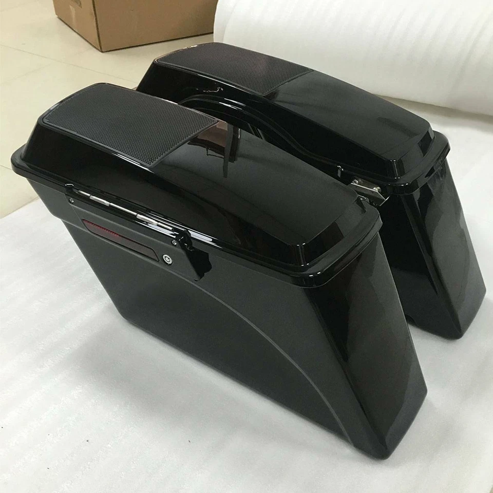 Alforjas rígidas con tapas de altavoz de 6x9" + pestillo negro y llaves aptas para Harley Touring 94-13 Foto 4 de 4
