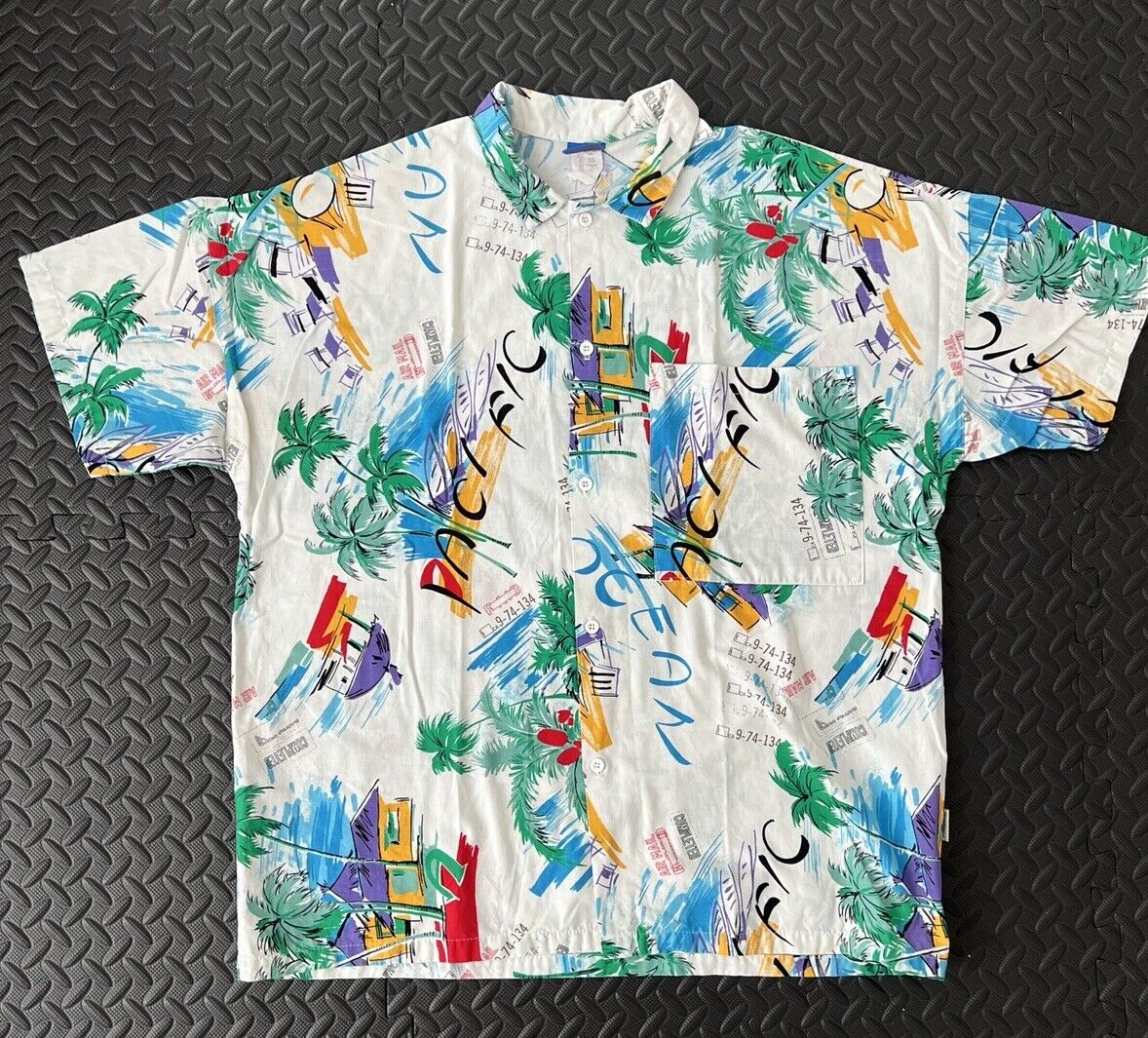 Vintage OP Ocean Pacific Hawaiian shirt - size XL - Clean graphics -🏝️🌴