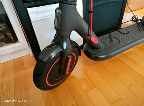Xiaomi Mi Electric Scooter 4 Pro - Bild 3 von 7