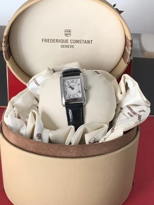 Montre Frédérique Constant Classics Carrée Ladies - Photo 1/4
