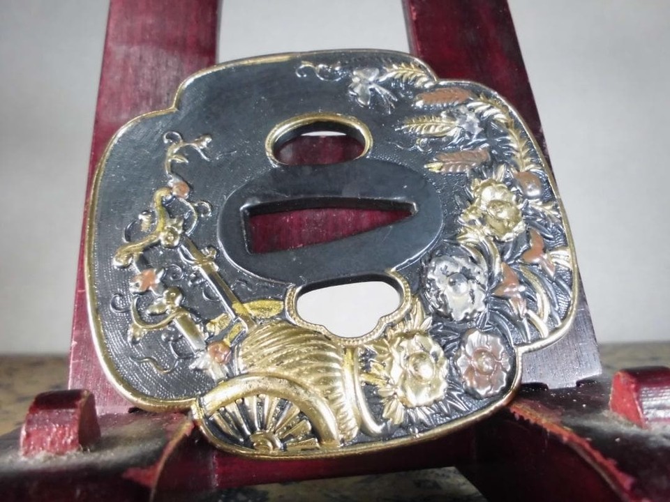 Sw Ord Pattern Japanese Tsuba Sword Guard Goshokuri Imperial Court Pattern Armor ...