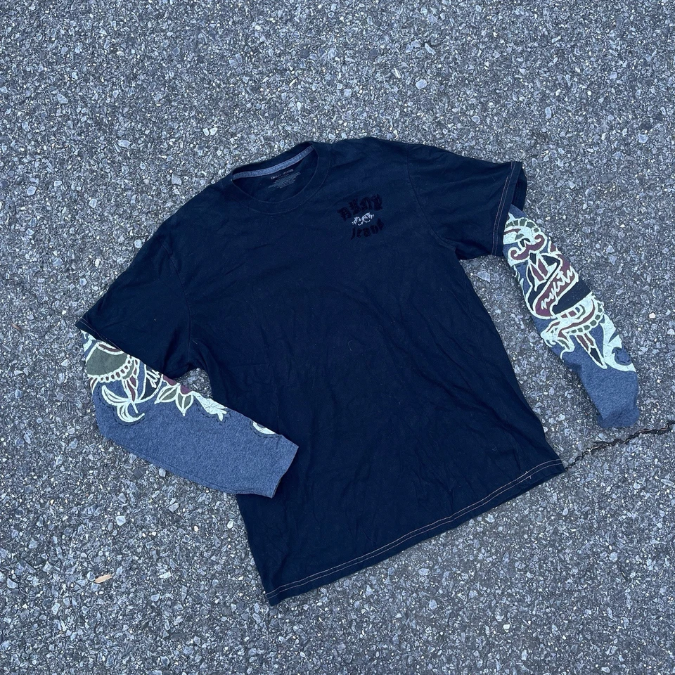 Y2K DKNY Long Sleeve Graphic Tee Affliction Style Tattoo Sleeve Shirt Size M - Image 2 of 4