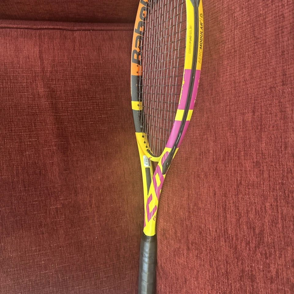 Babolat Pure Aero lite RAFA version  Tennis Racket. 270g great condition., photo 3 of 5