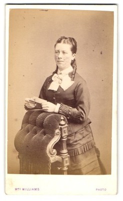 Fotografie Mrs. Williams, Wolverhamton, Darlington Street, Palbot Place, Junge  