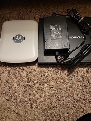 Motorola RFS4000 RF Switch with Power Supply/Cord and AP-650 Dual Radio INT ANT