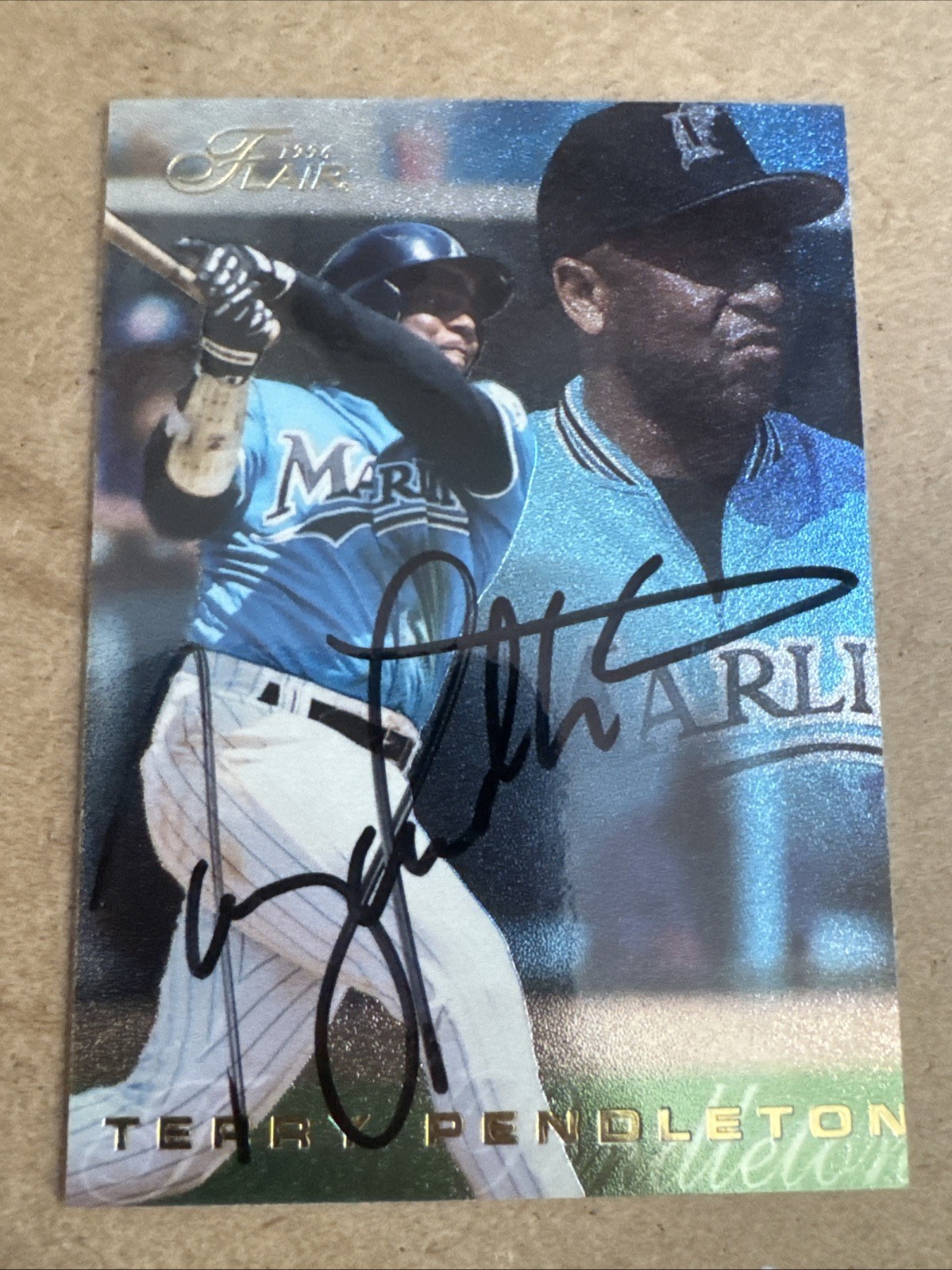 1996 Flair #266 TERRY PENDLETON Signed AUTOGRAPHED Card FLORIDA MARLINS