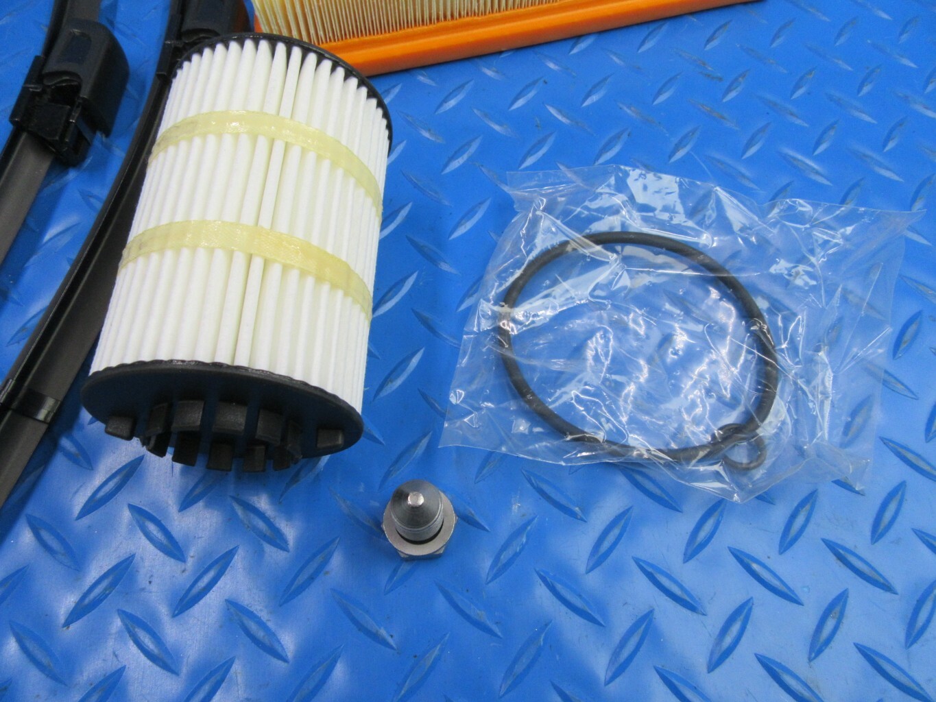 Bentley Flying Spur Gt Gtc suspension bearings filters service kit #7779 