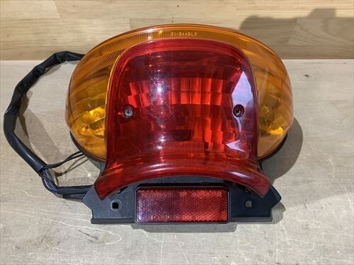 YAMAHA JOG ZR Evolution SA16J Genuine tail lamp Tail lens From Japan Used - Picture 1 of 8