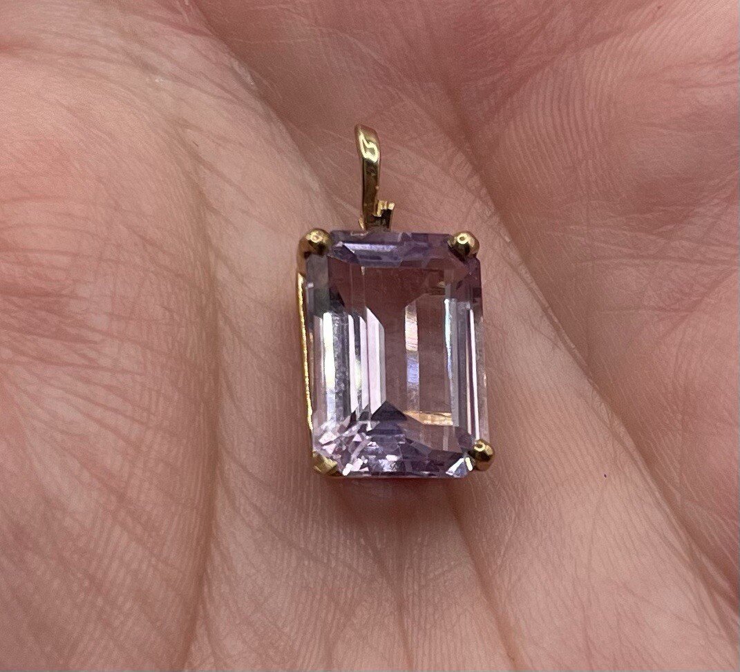 10k Solid Yellow Gold Amethyst Rectangle Pendant - image 3