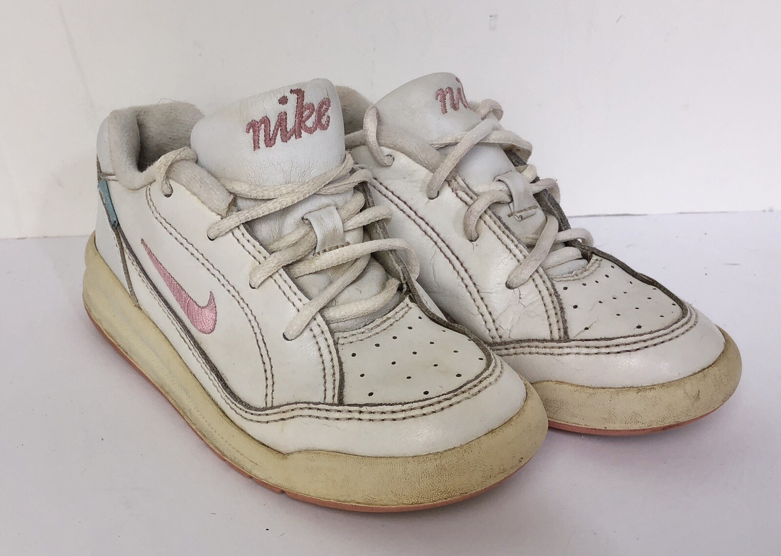 Nike size 10c Toddler Girls' Running Shoe Lace-Up White W/Pink Swoosh Some Wear thumbnail 2