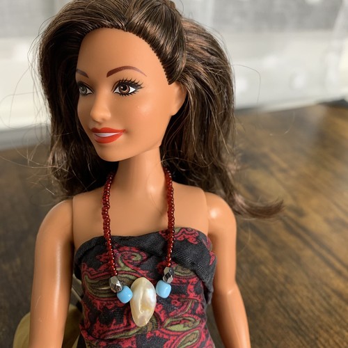 Collana fascia bambola moda fatta a mano personalizzata rossa adatta a Barbie perline boho - Foto 4 di 12