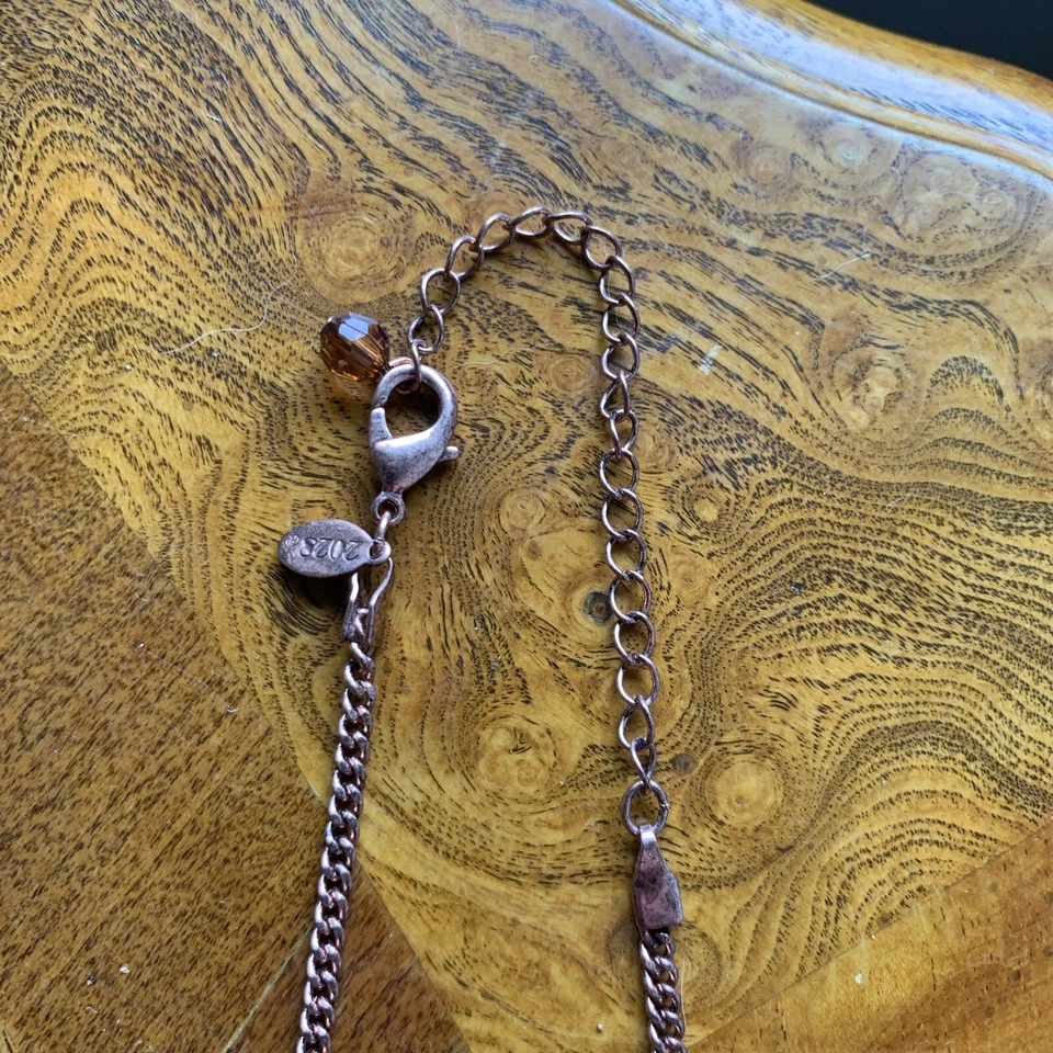 Collar llamativo de cristal marrón en forma de flor tono cobre 2028 Foto 3 de 4