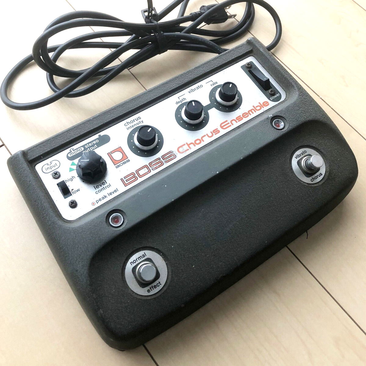 BOSS CE-1 Chorus Ensemble 1980 Vintage Guitar Effects Pedal BOSS CE-1 Chorus Ensemble 1980 Vintage Guitar Effects Pedal