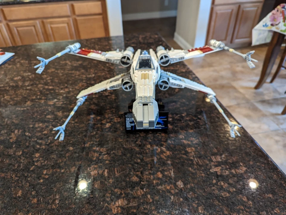 LEGO Star Wars UCS Red Five X-wing Starfighter 10240, 100% completo Foto 3 de 4