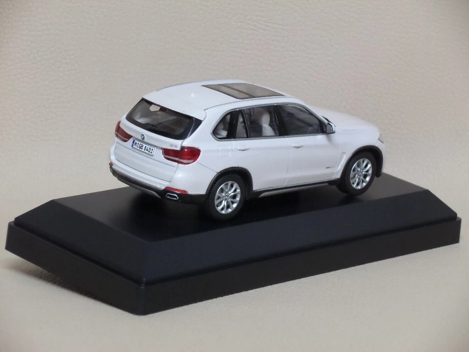 BMW X5 5.0i X DRiVE F15 PARAGON 1/43 (NO KYOSHO AUTOART NOREV MiNiCHAMPS) - Immagine 4 di 4