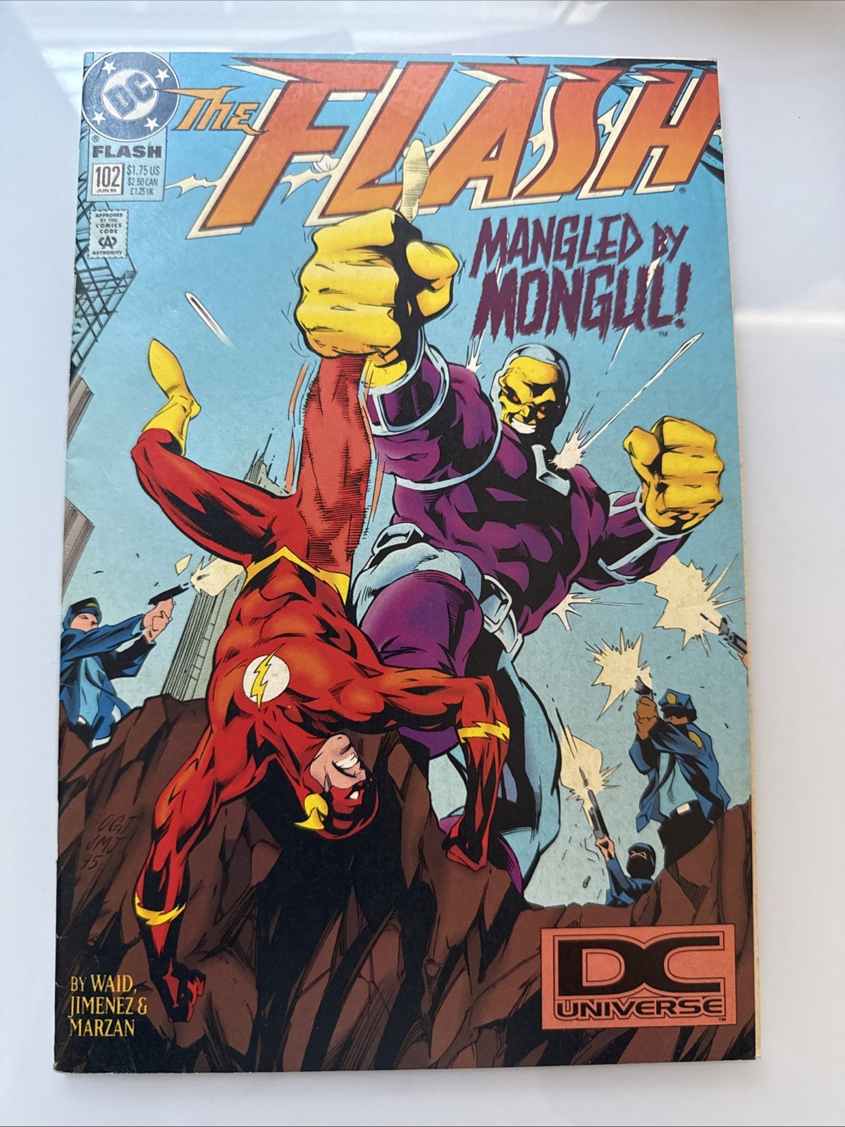 Flash #102 (1995) HTF DC Universe Logo Variant!