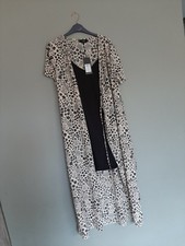 RAE CLARA WRAP DRESS BEIGE BLACK FLORAL SHORT SLEEVE UNDER DRESS MIDI SIZE 14
