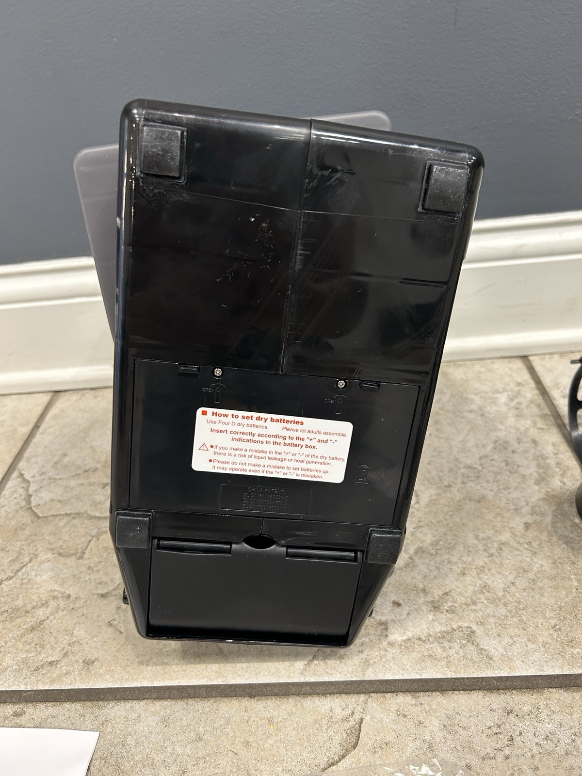 FURLIHONG 681PBH Pickleball Machine with Auto Swing 3 Angles & 4 Speeds