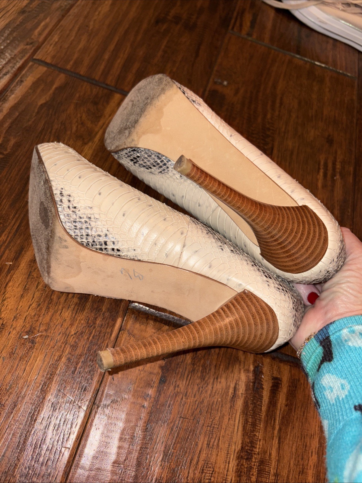 Stuart Weitzman python snake leather cream and gr… - image 5