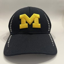 University of Michigan Wolverines New Era 9Forty Adj Strapback Hat Cap NWT