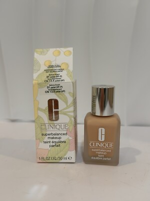 Clinique Superbalanced Makeup 01 - CN 13.5 Petal NEW WITH BOX