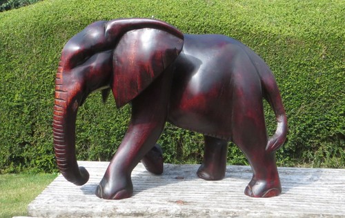 Vintage Carved Wooden African Elephant - Red Wood - 1.9kg, 20cm 8" High - Picture 16 of 24