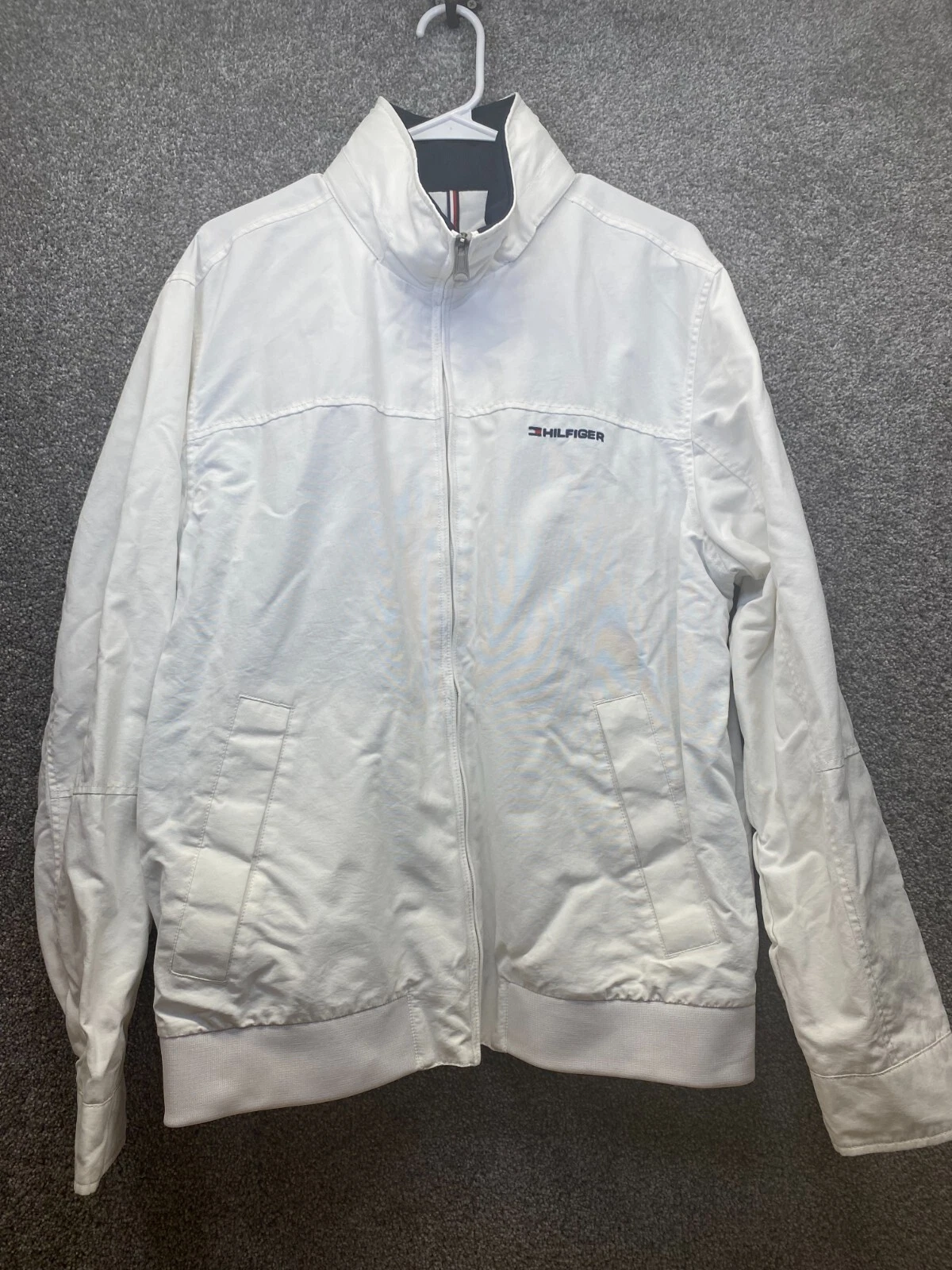 TOMMY HILFIGER Jacket Mens Large Beige Brown Full Zip Bomber Packable Hood Retro
Opens in a new wind