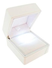 Ring box with light