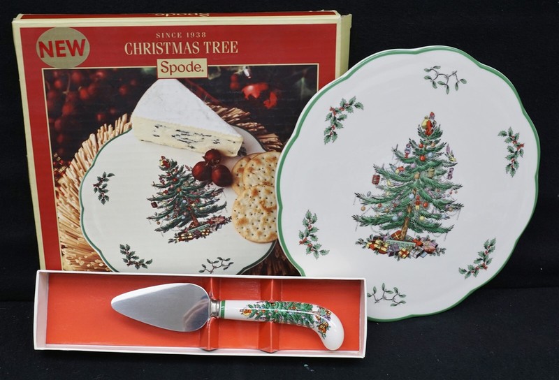 SPODE CHRISTMAS TREE 9: Trivet/Cheese Board & 7" Cheese Spreader HOLIDAY