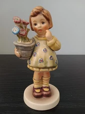 M.I. Hummel  "My Wish is Small" HUM 463/0  TMK 7