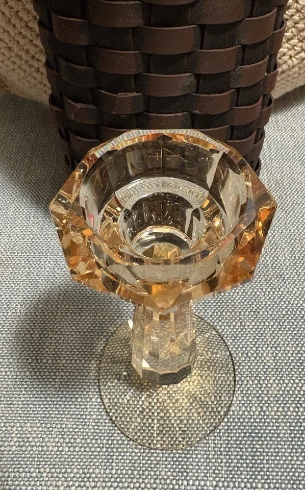 Candelabro de cristal brillante ámbar de colección Oleg Cassini vela cónica facetada Foto 2 de 4