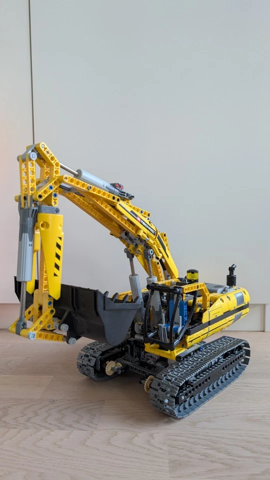 LEGO® Technik * 8043 motorisierter Raupenbagger * voll funktionsfähig * - Bild 4 von 4