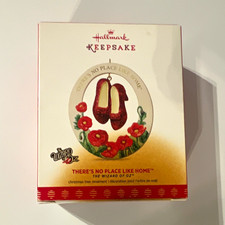 Hallmark Keepsake Wizard of Oz "There's No Place Like Home" Ornament 2017