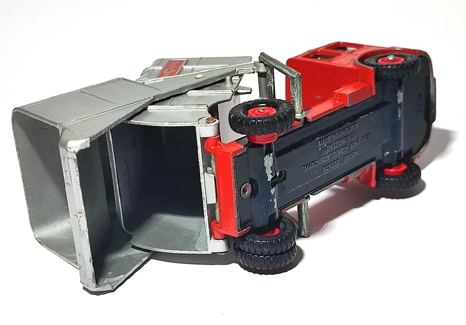 Refuse Truck Müllwagen K-7 Matchbox King Size wenig bespielt # 25/220 - Bild 4 von 4