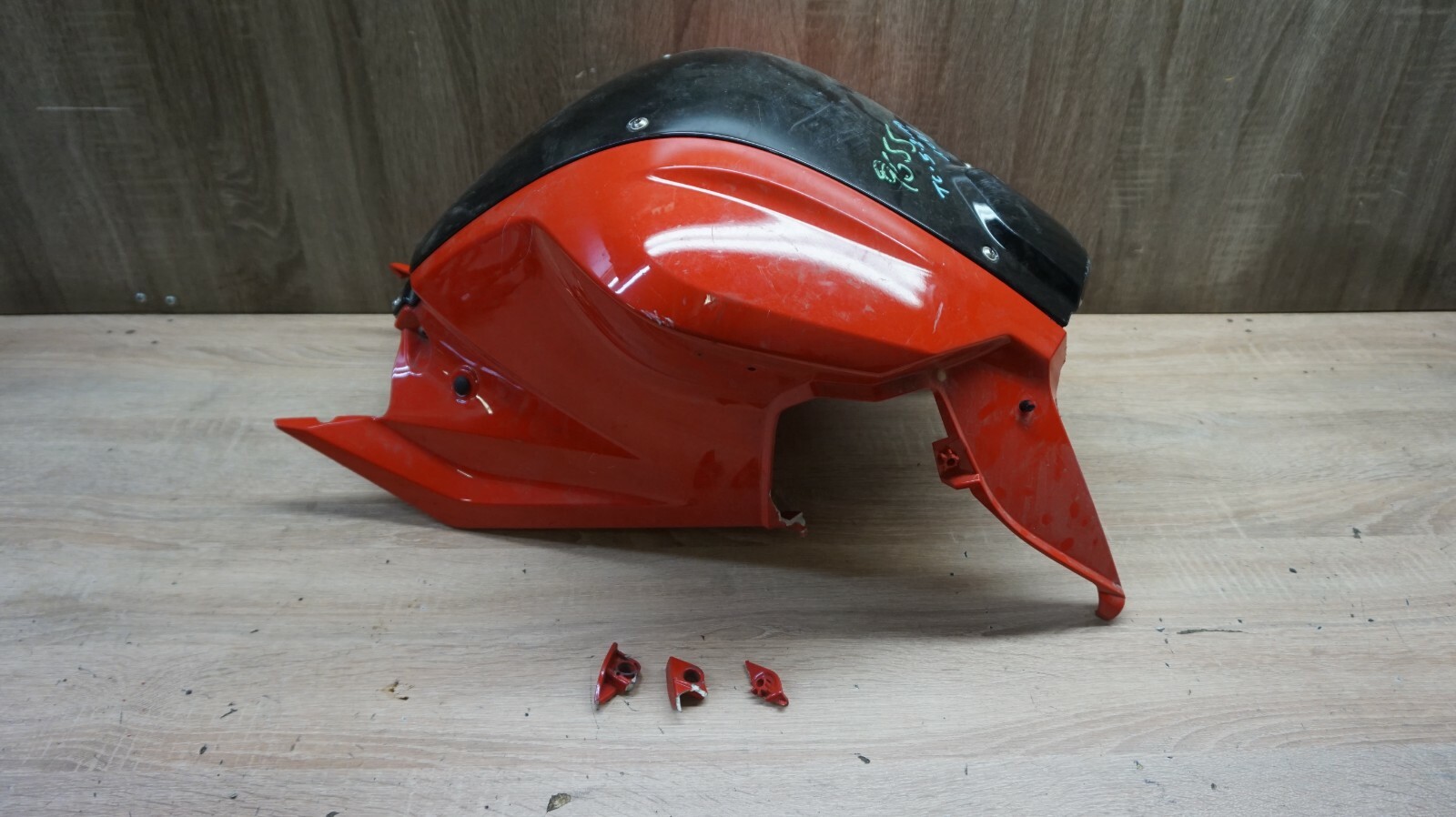 BMW K73 F800R F800ST Fuel Tank cover 46637695329 46638530194