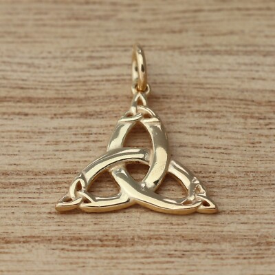 Gelbvergoldet auf 925 Sterlingsilber Triquetra Dreieinigkeitsknoten keltischer Anhänger