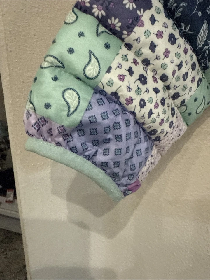 Chaqueta Jumping Beans Puff Floral Verde Claro Multicolor con Capucha Cremallera Talla 4T Foto 4 de 4