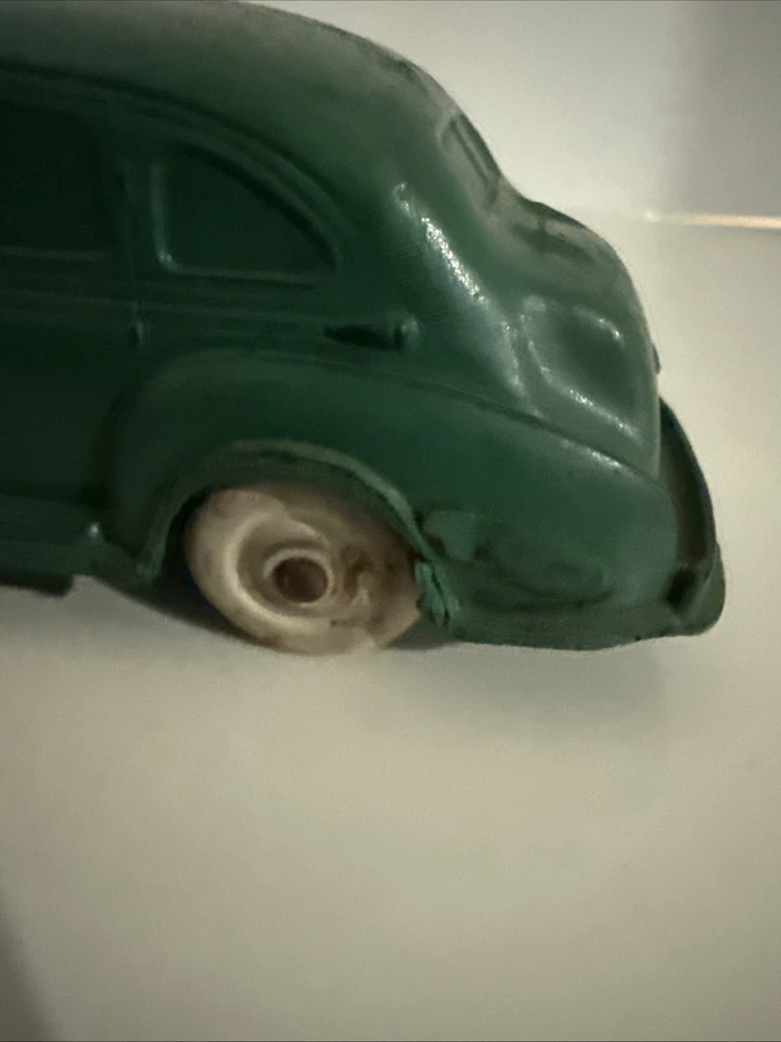 Винтажный седан Auburn Rubber Co 1937 Oldsmobile. Белые резиновые шины - Изображение 4 из 4