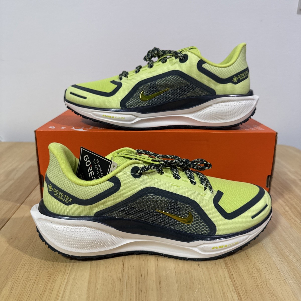 Women's Size 10.5 - Nike Air Zoom Pegasus 41 Gore-tex Lemon Twist