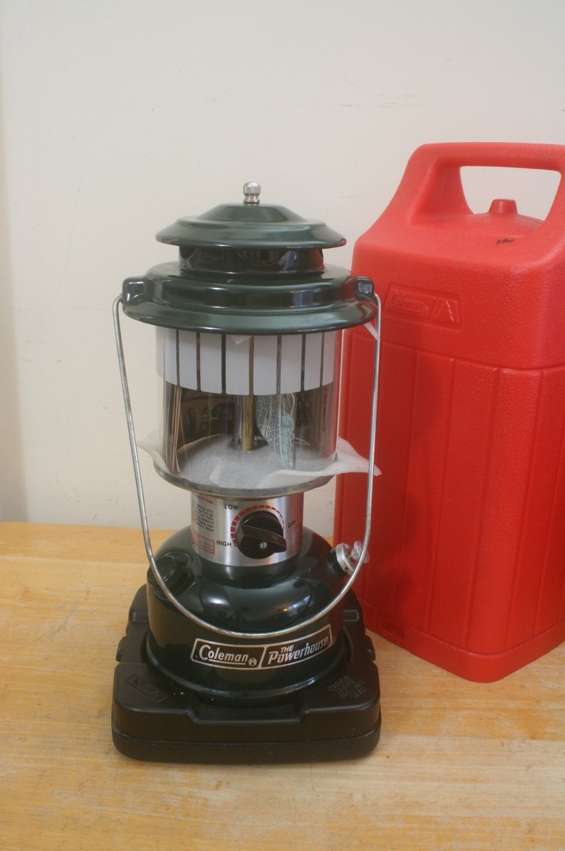 Coleman Powerhouse Lantern Model 290A700 Two Mantel Gas