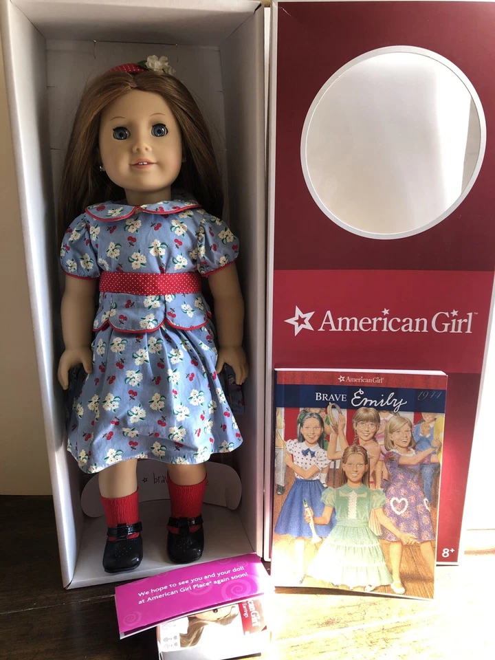 American Girl Emily Bennet Historical 18” Doll & Book Retired W/Box Excellent - Image 3 of 4