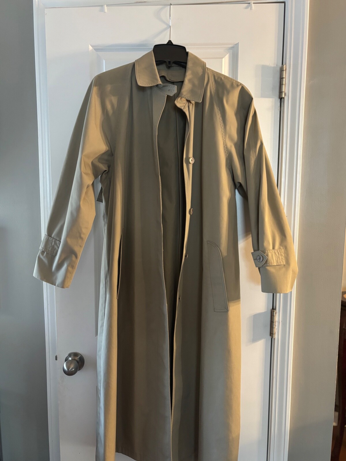 Beige London Fog Trench Coat Liner-Free Classic Style