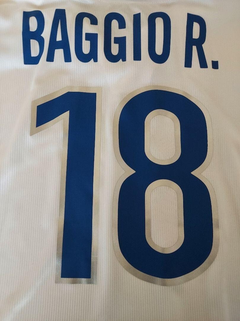 イタリア代表97-98年ROBERTO BAGGIOジャージ Mサイズ BNWT Roberto BAGGIO #18 ITALY 1998 WC World Cup Home Jersey