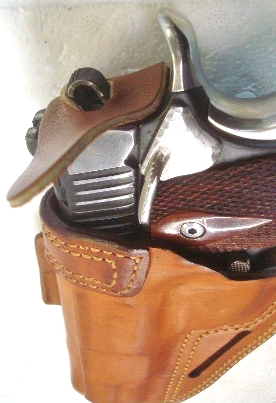 ビアンキ　BIANCHI 社製　#4 アスキンスアベンジャー1911 5in用 Vintage OEM Bianchi Tan Leather LH Holster # 4 ASKINS AVENGER 1911