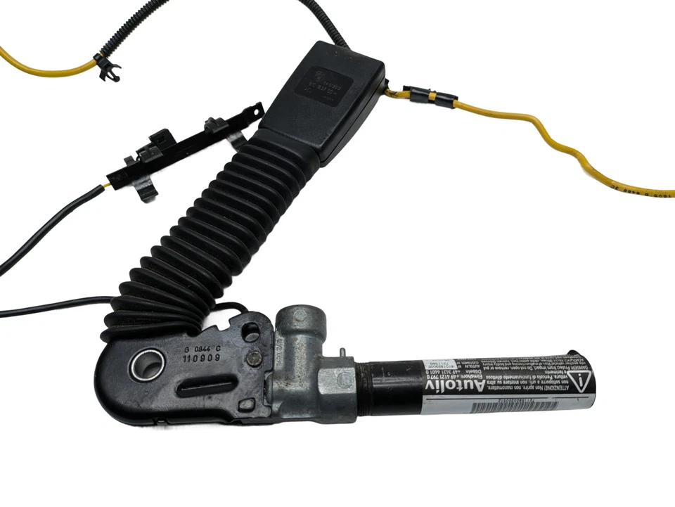 2011 - 2013 Mini Cooper Oem 安全带张紧器扣右前 — 第 4/4 张图片