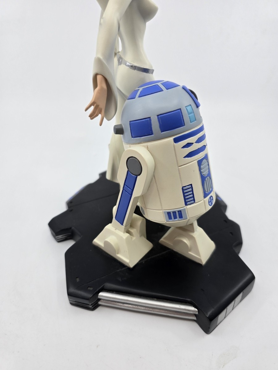 Gentle Giant Star Wars Animated Princess & R2-D2 Statue Limited