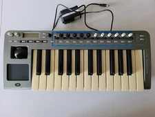 Tested, Novation Xio Synth 25 with power supply, read description