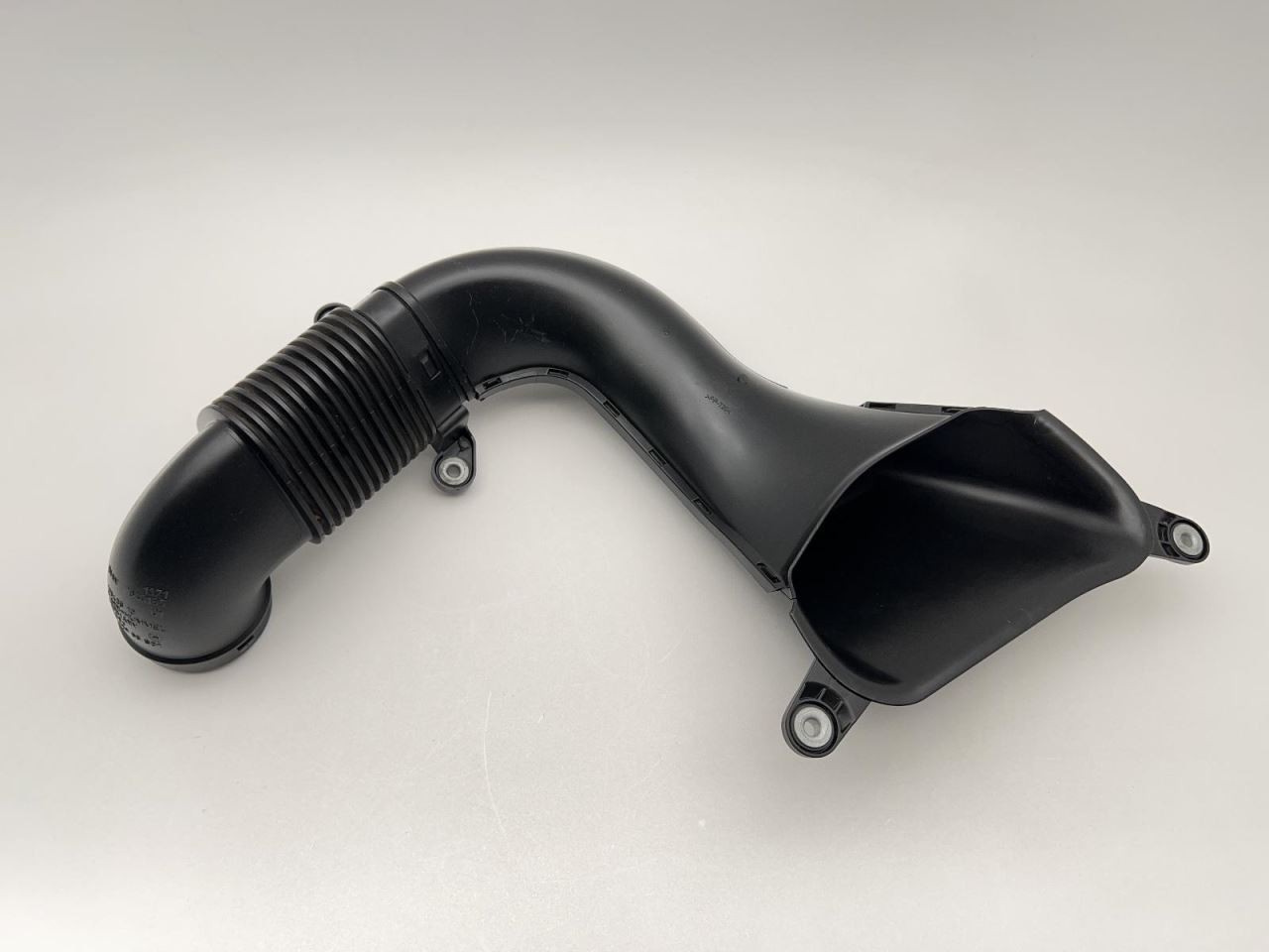 BMW i8 2014-2020 Rear Left Air intake pipe